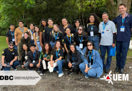 UEM conquista prêmio em congresso brasileiro de apicultura em SC