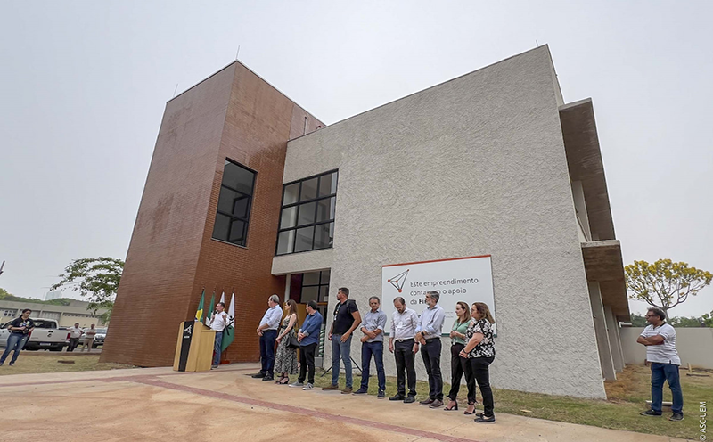 universidade-estadual-de-maringa-inaugura-novo-bloco-para-atividades-de-pesquisa