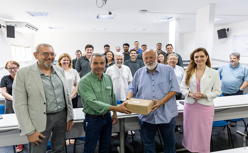 doacao-de-sementes-de-pimenta-impulsiona-projeto-de-pesquisa-da-uem