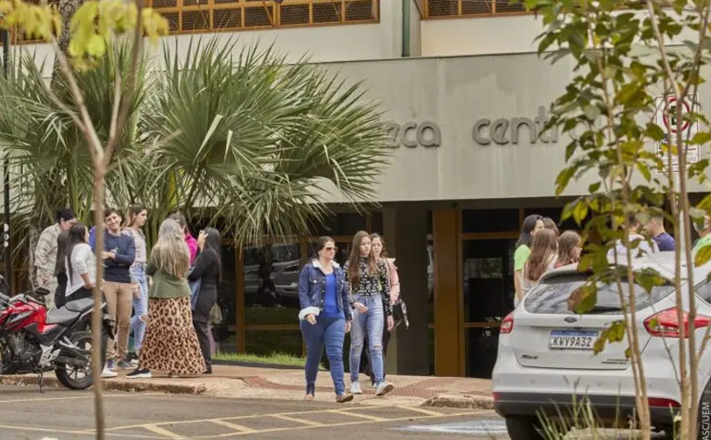 uem-deve-ter-orcamento-recorde-de-1-bilhao-de-reais-em-2025