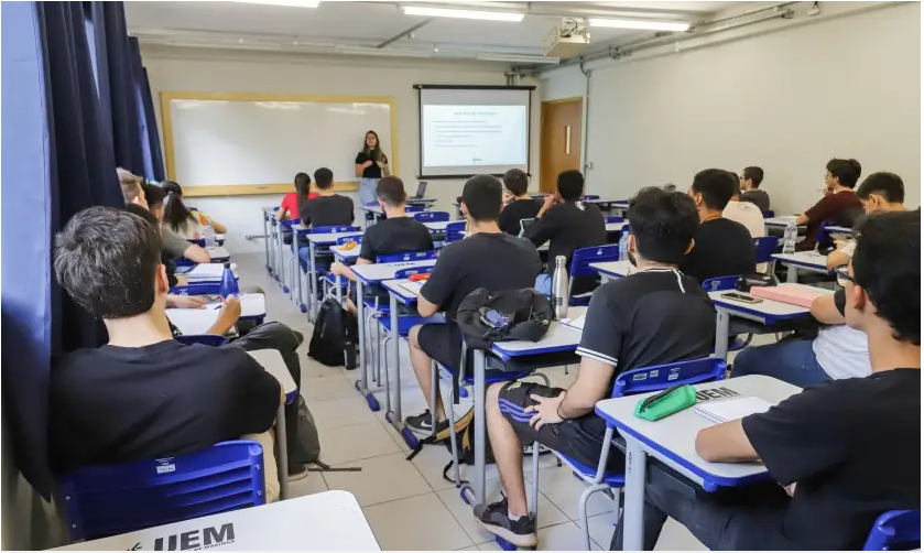 27428250-8322-402d-a443-30d0cab815f7