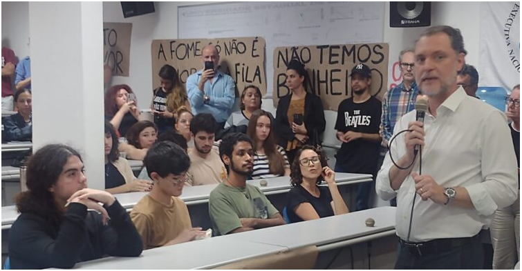 15eeb201-a842-4aca-8f51-16e8ee99b722