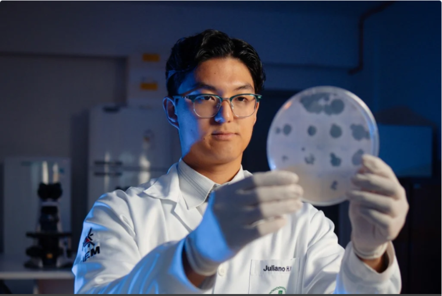 0976b540-ae6e-4b37-b4d8-bb871fbf3dbe